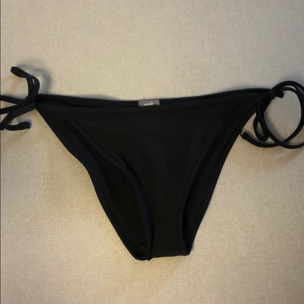 swimsuit bottoms